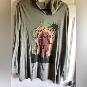 Torrid sz3 long sleeve hooded tee